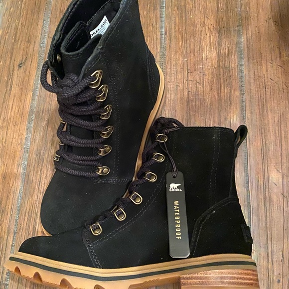Sorel Black Suede Lace Up Boots Size 6 High Quality NWT Retail $178 - Picture 6 of 12